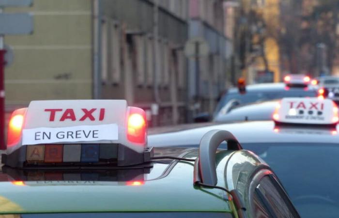 Los taxis iniciarán una huelga.