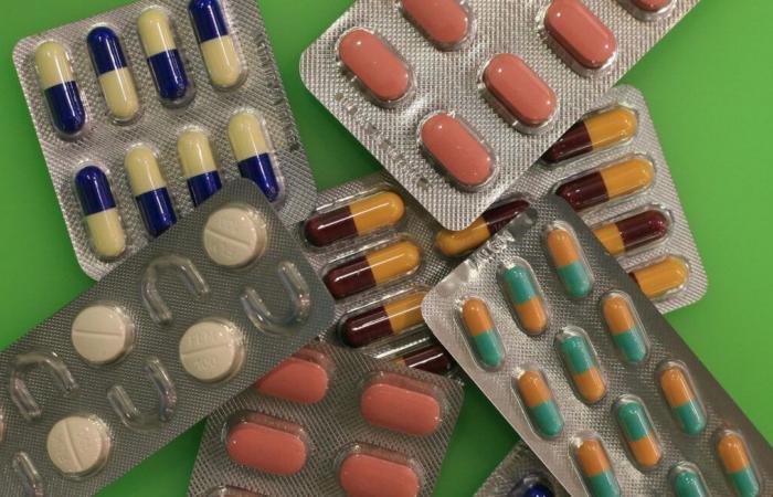 La edición de 2025 de la lista negra de medicamentos a prohibir incluye 88 tratamientos vendidos en Francia