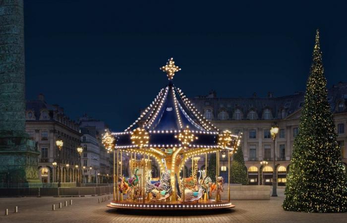 Louis Vuitton instala un carrusel en plena Place Vendôme