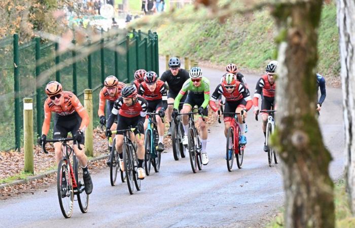 Ciclocross: William Millat por delante de su hermano Adrien en las alturas de Le Creusot