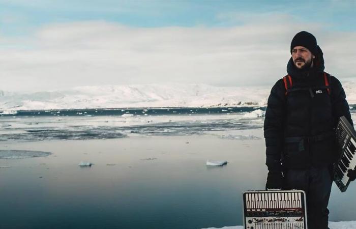 El artista que grabó un disco en Groenlandia tocará en París durante un festival.