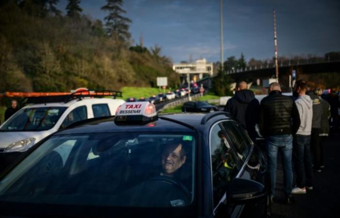 Transporte de enfermos: varios cientos de taxistas se manifiestan en Lyon – 12/02/2024 a las 10:35