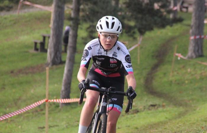 Ciclocross: William Millat por delante de su hermano Adrien en las alturas de Le Creusot