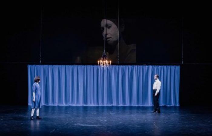 Un sillón para la orquesta – El sitio de críticas teatrales parisinas » Les Forces vives, según Simone de Beauvoir, dirigida por Camille Dagen, en el Odéon-Théâtre de l’Europe, en el marco del Festival Otoño, París