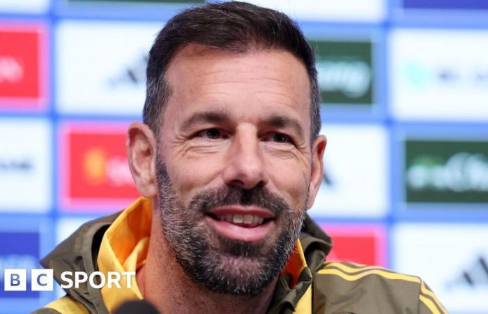 Ruud van Nistelrooy: la salida del Manchester United le duele mientras se centra en el Leicester City