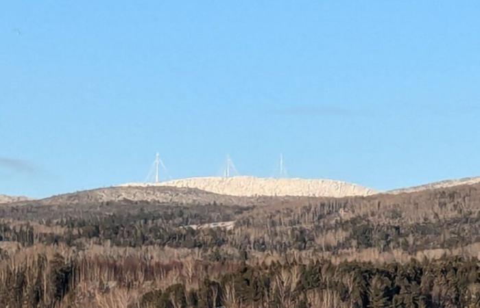 Hielo negro en las torres: una operación difícil para Hydro-Québec