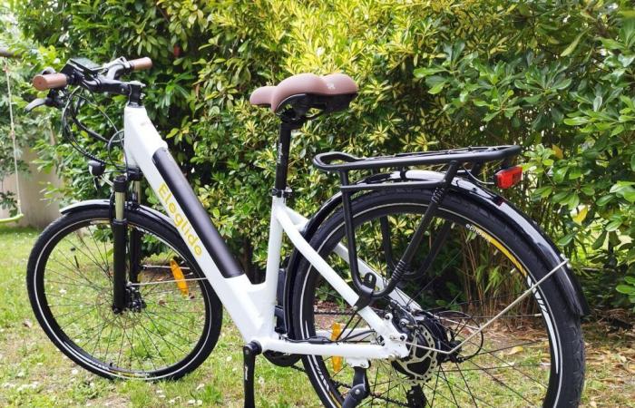 El precio de la bicicleta eléctrica Eleglide T1 Step-Thru cae hasta los 689 € (venta limitada)