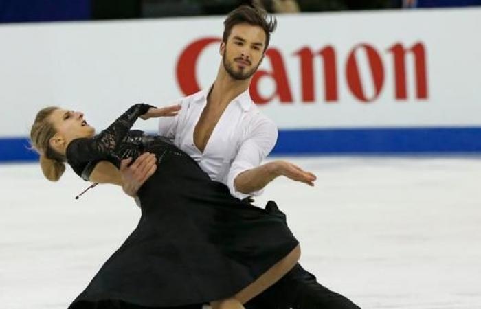 Gabriella Papadakis y Guillaume Cizeron cuelgan los patines