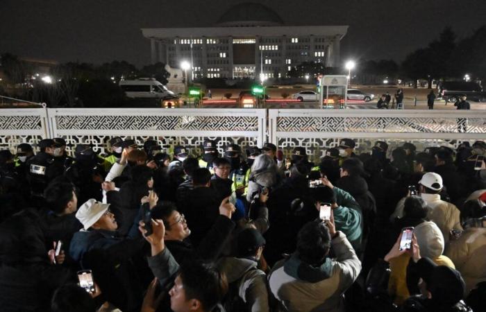 Ley marcial, manifestación frente al Parlamento… Lo que sabemos de la situación en Corea del Sur