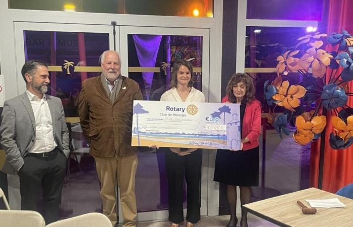 El Rotary Club de Mimizan apoya la Aldea Alzheimer de las Landas