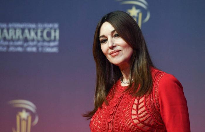 “Es valiente”, Monica Bellucci habla de su improbable relación romántica con Tim Burton