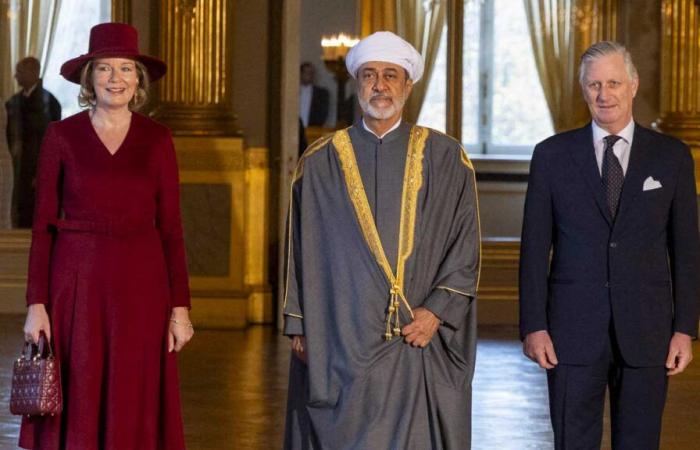 El rey Felipe y la reina Matilde dan la bienvenida al sultán de Omán en visita de Estado a Bélgica