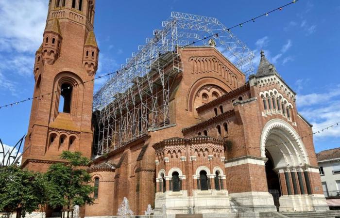 15.000 euros en donaciones, un regalo anticipado de Navidad para la iglesia de Santa Catalina en construcción