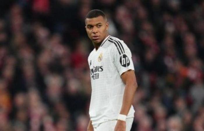 Mbappé falla otro penalti, el Real sufre