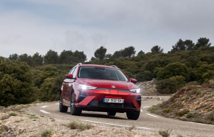 MG rebaja los precios de sus coches eléctricos