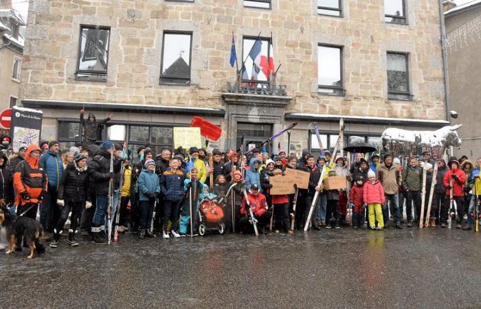 “La situación es grave, nuestra estación de esquí está en peligro”… una manifestación para exigir la reapertura de la estación de Laguiole