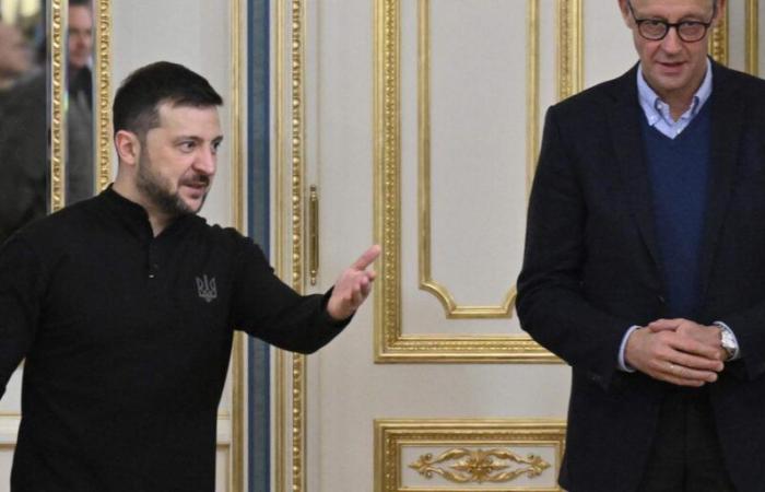 Kiev puede considerar la propuesta de Macron de enviar tropas, siempre y cuando Ucrania no esté en la OTAN, dice Zelensky