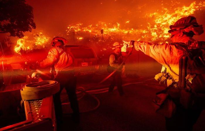 Incendio en Malibú: el incendio casi triplica su tamaño en una hora y amenaza a Malibú