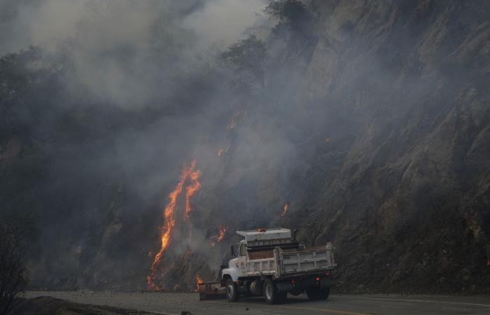 Incendio cerca de Los Ángeles | Miles de personas evacuadas de Malibú