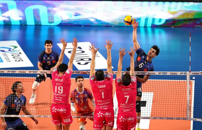 El Tours Volley-Ball firma un rápido éxito contra Sète y entra entre los 8 primeros