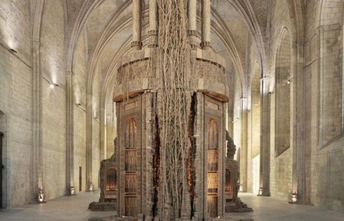 Exposición en Toulouse: las esculturas monumentales de Eva Jospin para descubrir en la capilla de La Grave