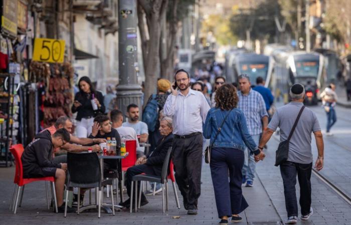 En alfabetización, cálculos y resolución de problemas, los israelíes están “por debajo del promedio de la OCDE”: informe