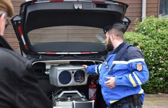 Volcaron un autobús para formar a estos estudiantes de Alto Loira en caso de accidente