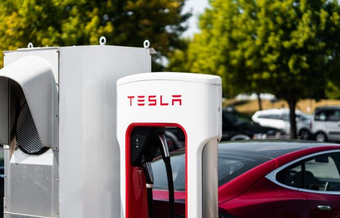 Tesla desplegará sus sobrealimentadores V4 en China