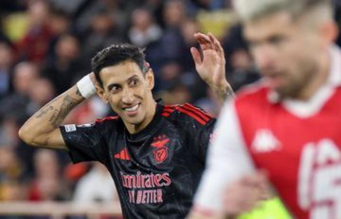 Di María podría pasar a la historia de la Champions con la camiseta del Benfica