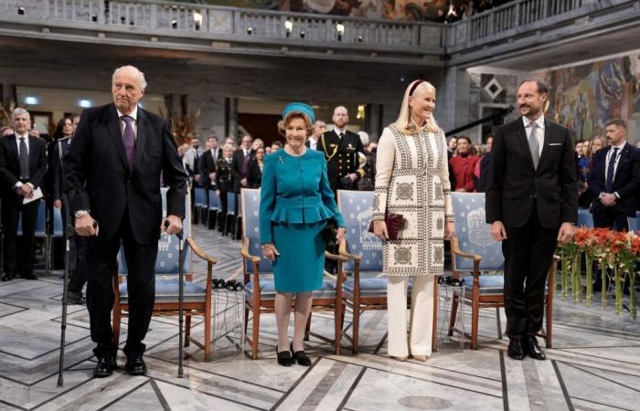 La familia real noruega se reunió para recibir el Premio Nobel de la Paz, la primera vez para Mette-Marit