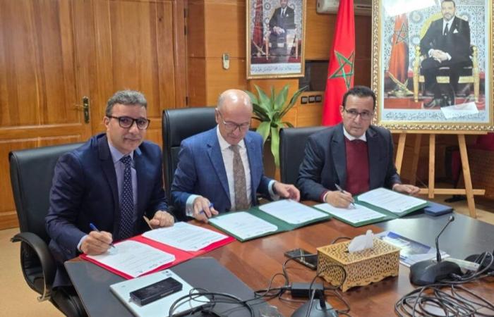 La USMBA de Fez sella una colaboración con el “Grupo Accompagna” y el “Afrilab”