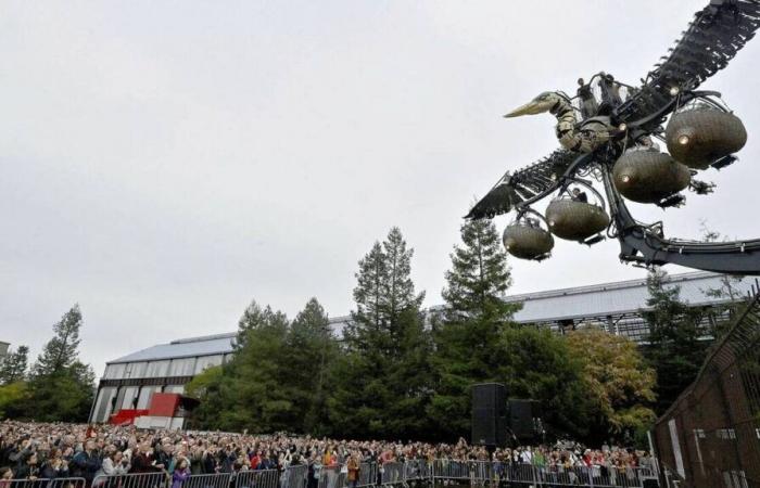 En Nantes, ¿la gran garza azul de la empresa La Machine algún día extenderá sus alas?