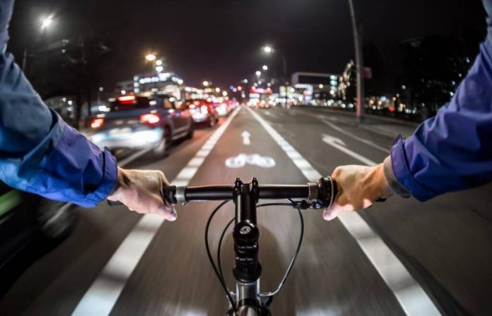 Nuevas normas para que los ciclistas eviten el efecto “árbol de Navidad” en la carretera