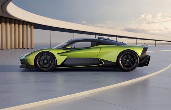 El nuevo Aston Martin Valhalla se suma al paraíso de los superdeportivos