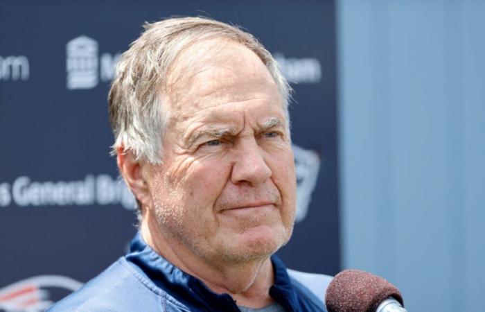 Fútbol/NCAA: Bill Belichick se hace cargo de la Universidad de Carolina del Norte