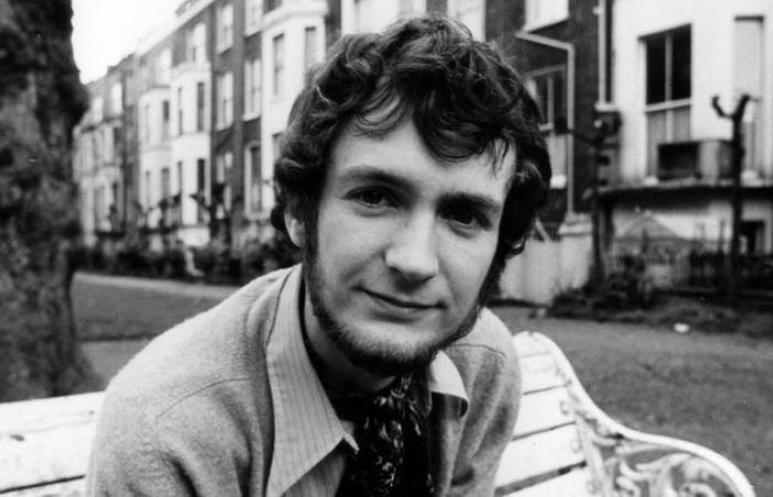 Kenny Everett, Voz de América, JOE – RadioVisie