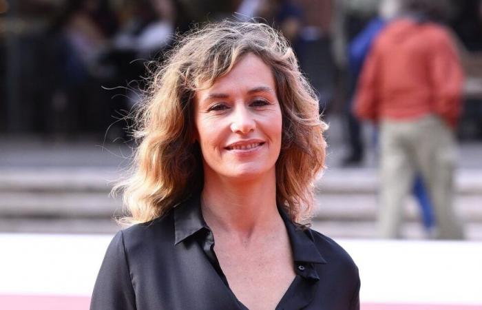 Cécile de France relata su extraordinaria educación: “Mis padres eran nudistas”