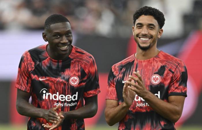 Frankfurt: Del premio mayor de Kolo Muani al relanzamiento de Ekitike, la afición del Eintracht agradece al PSG (con ironía)