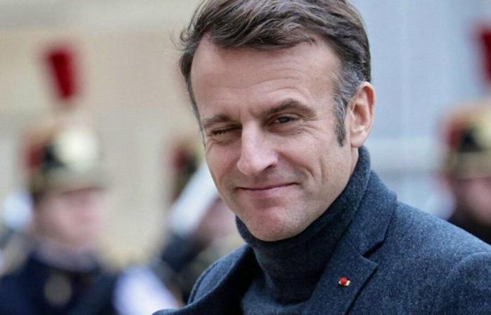 Día D para Macron, pero se fue a Polonia