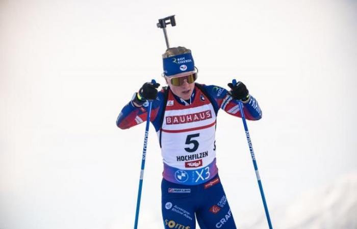 Sophie Chauveau tranquilizada tras su segundo puesto en el sprint de Hochfilzen (Copa del Mundo)