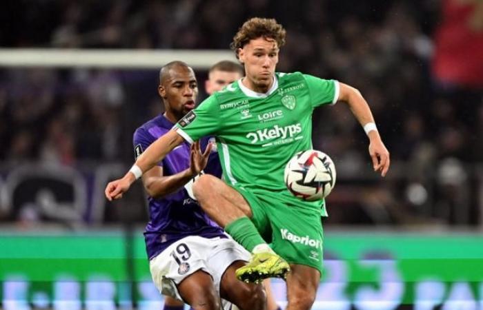 Lucas Stassin, finalmente goleador pero aún en dificultades durante la derrota de los Verdes en Toulouse