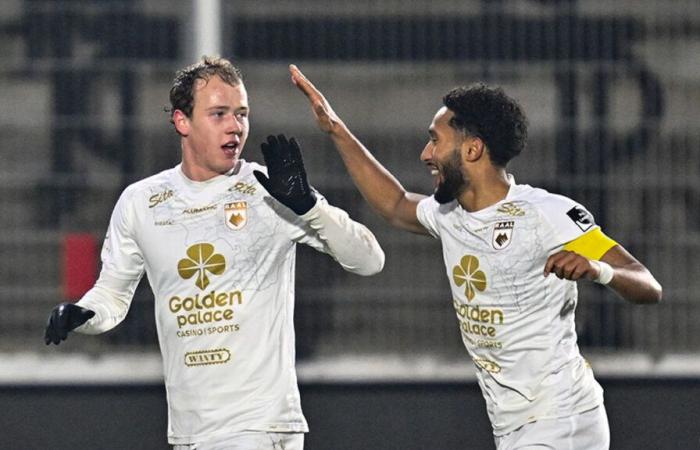 La Louvière vuelve a presionar al rival Zulte Waregem con una estrecha victoria en Seraing