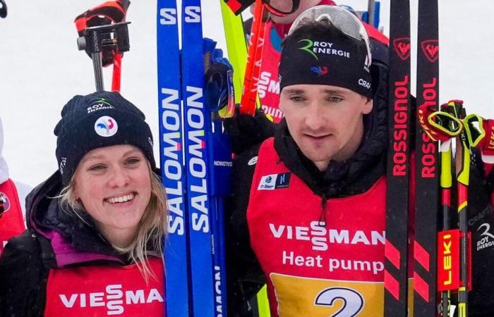 Sophie Chauveau y Fabien Claude en el podio de Hochfilzen