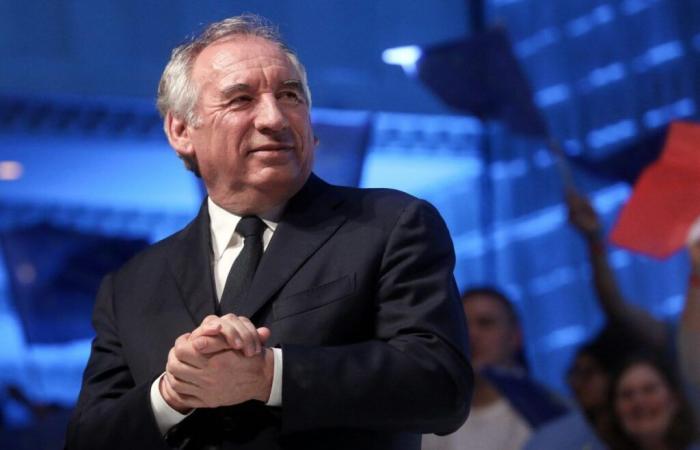 François Bayrou, padre de familia numerosa: ¿cuántos hijos tiene?