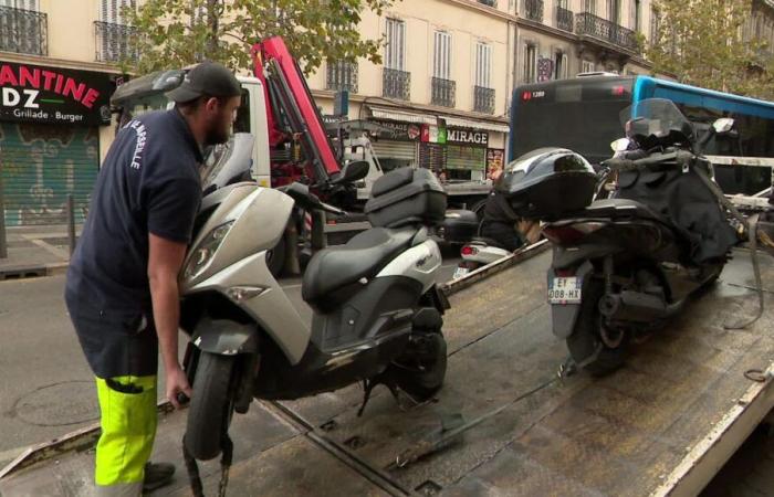 VÍDEO – Esta gran ciudad declara la guerra al aparcamiento incontrolado: los vehículos de dos ruedas en el visor