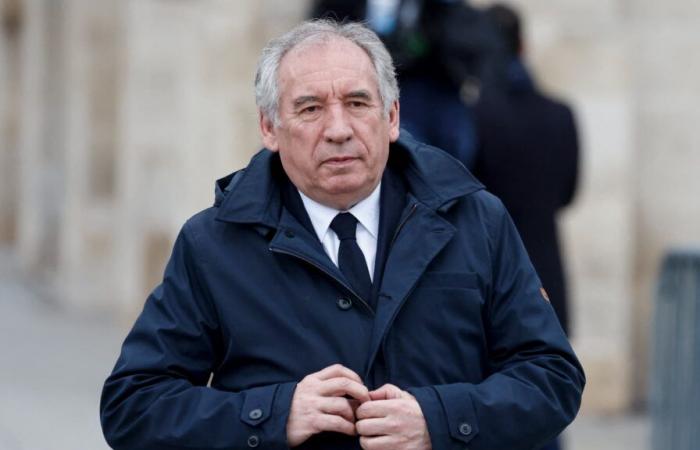 De Raymond Barre a Emmanuel Macron… La larga carrera política de François Bayrou antes de Matignon