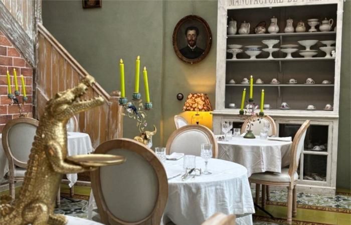 Regálate una cena gourmet a la luz de los candelabros de esta residencia histórica.