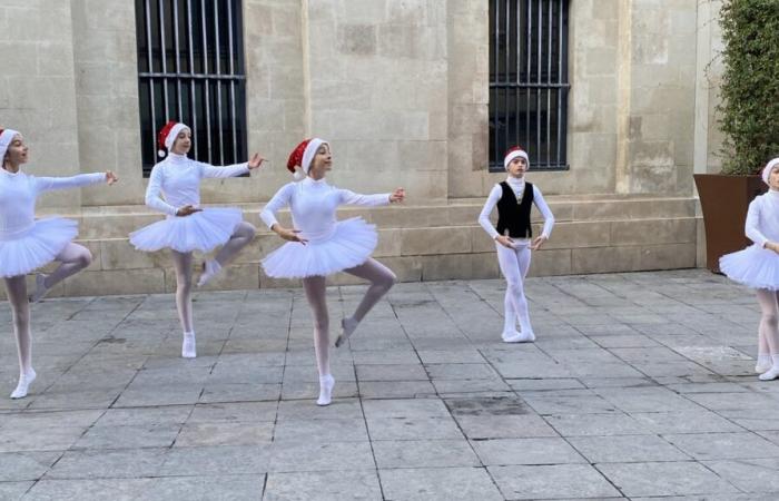 NÎMES Los estudios LA Danse sorprenden en el centro de la ciudad