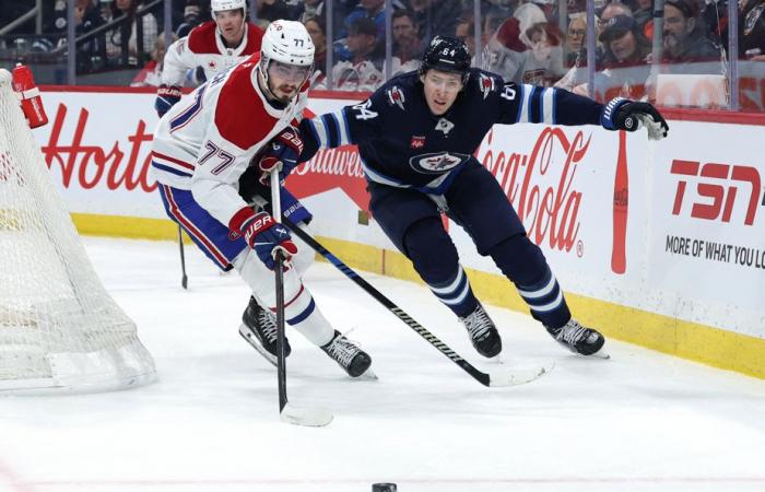 Canadiense 2 – Jets 4 | Un primer gol para Lane Hutson, pero un revés para el canadiense