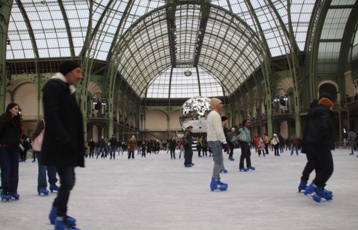 En París, el regreso de la inmensa pista de hielo del Grand Palais encanta a los visitantes